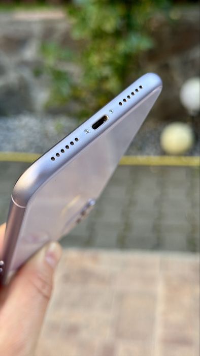 iPhone 11 Mov 64GB 86% Purple Neverlocked