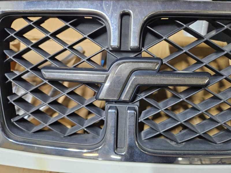 Решетка радиатора Subaru Forester SF5