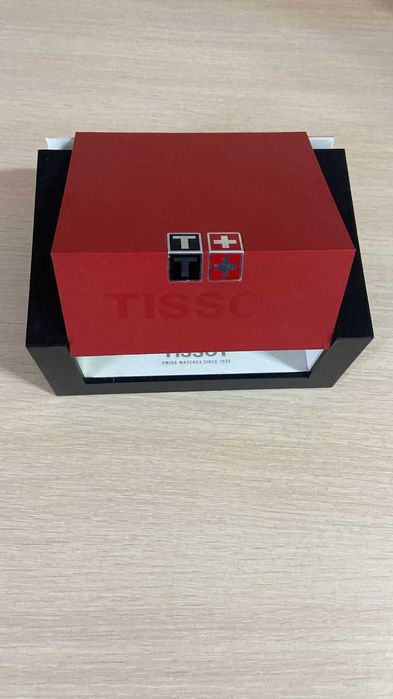 TISSOT couturier gmt