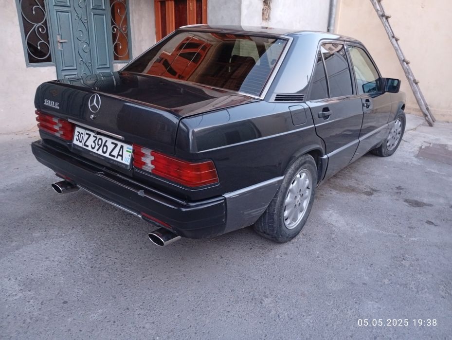 Продаю Мерседес Е190