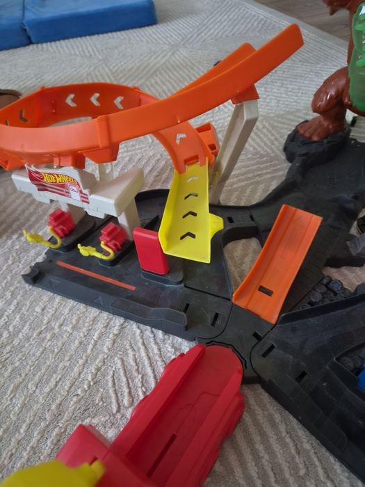 Hot wheels City Attack of Gorilla