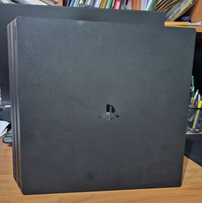 Ps 4 pro сотилади