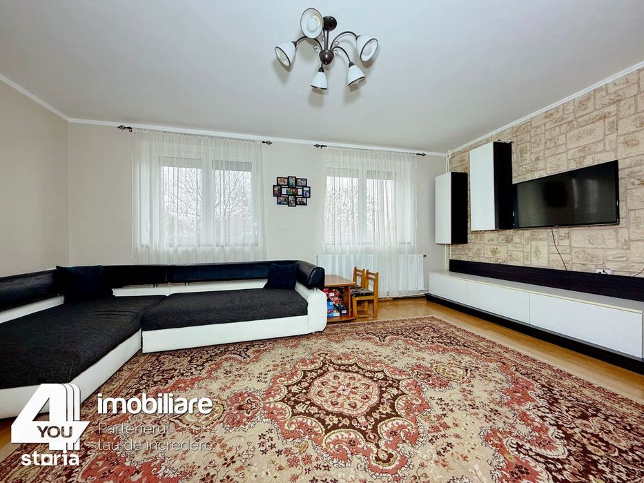 Casă P+M din anul 2010 în Cicir, 174 mp + garaj, cu teren 1422 mp