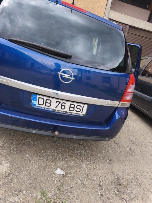 Opel Zafira B 2010 Disel