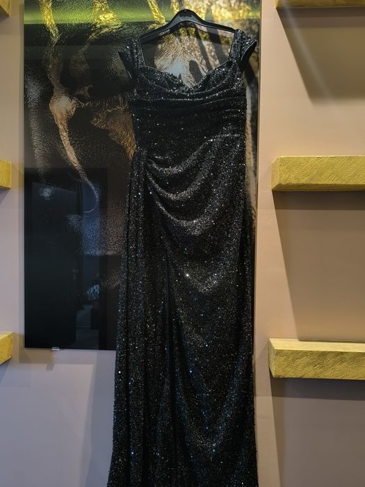 Официална рокля с пайети