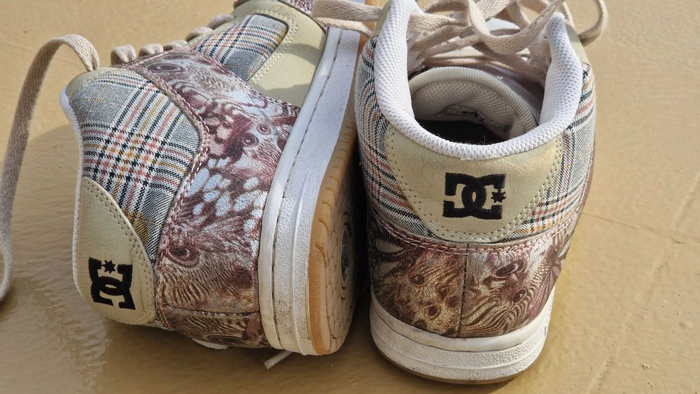 Колоритни кожени маратонки DC