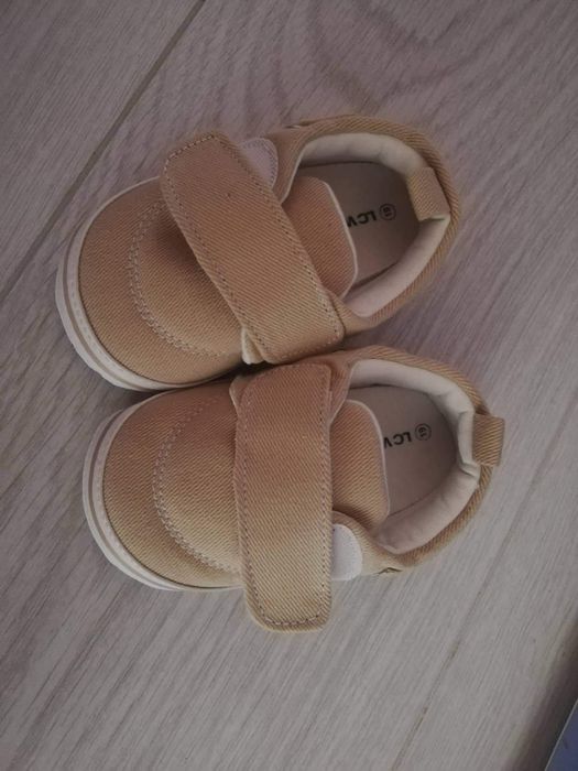 Декоративни обувки бебешки