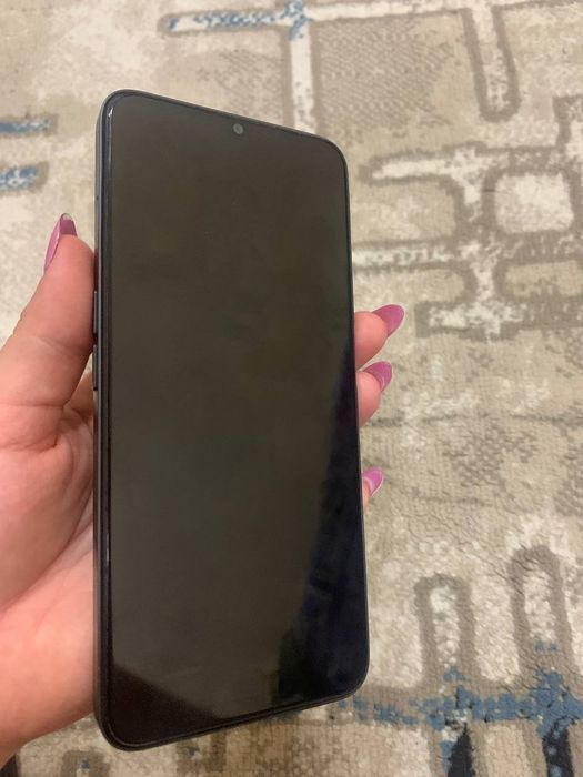 Realme C35 srochna sotiladi