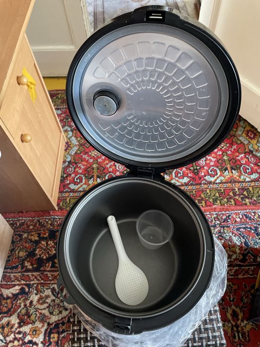 Мультиварка Saturn ST-MC9204