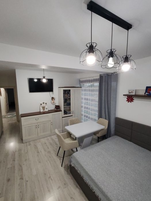 Apartament 3 Camere Decomandat Mobilat Utilat Complet + Loc de Parcare