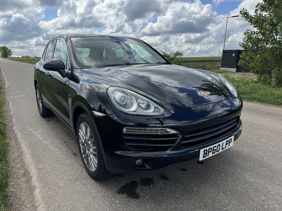 Dezmembrez porsche cayenne 3.0tdi casa crc 2011 lc9x