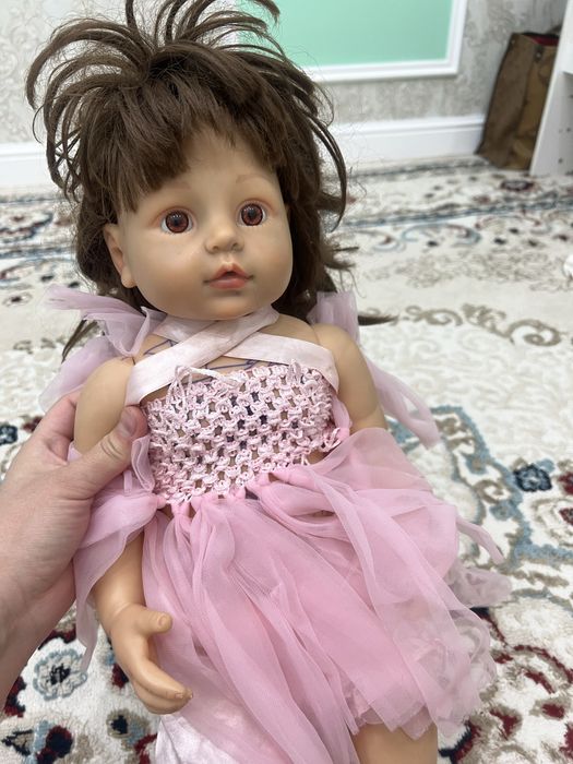 Кукла большая чистая