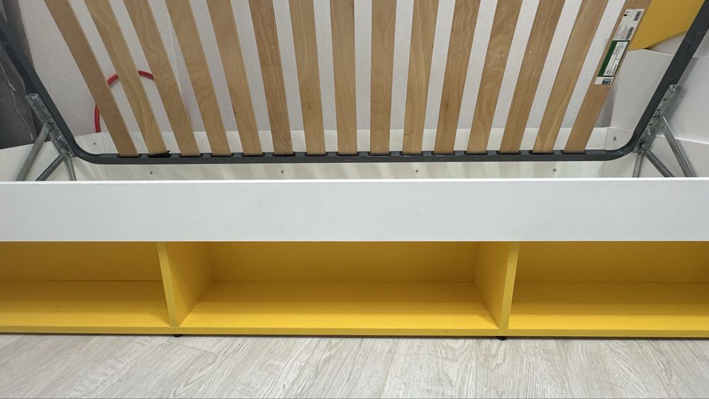 Кровать детская с подьемным механизмом в отличном состоянии