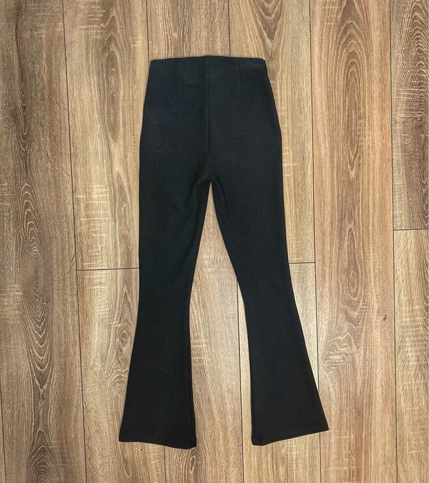 Vand pantaloni Zara