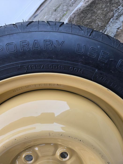 Резервна гума патерица