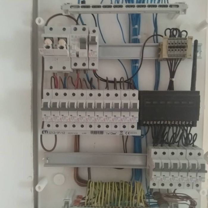 Electrician autorizat