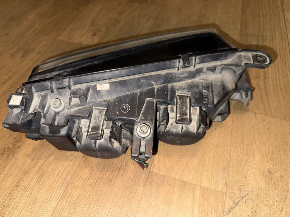 Фара Мазда птичка рестайлинг 2001