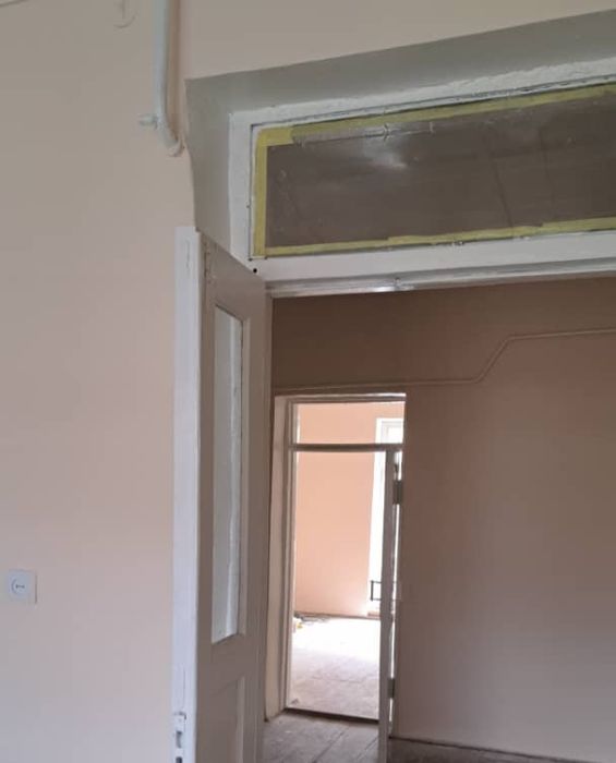 Котежд сотилади,тез ва арзон. Когон шахрида.  Марказида.