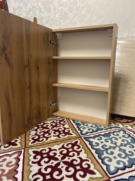 Зеркальный шкаф в ванную