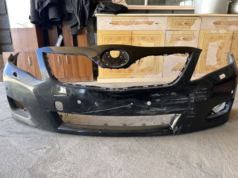 Бампер Camry 40-45 с повреждениями