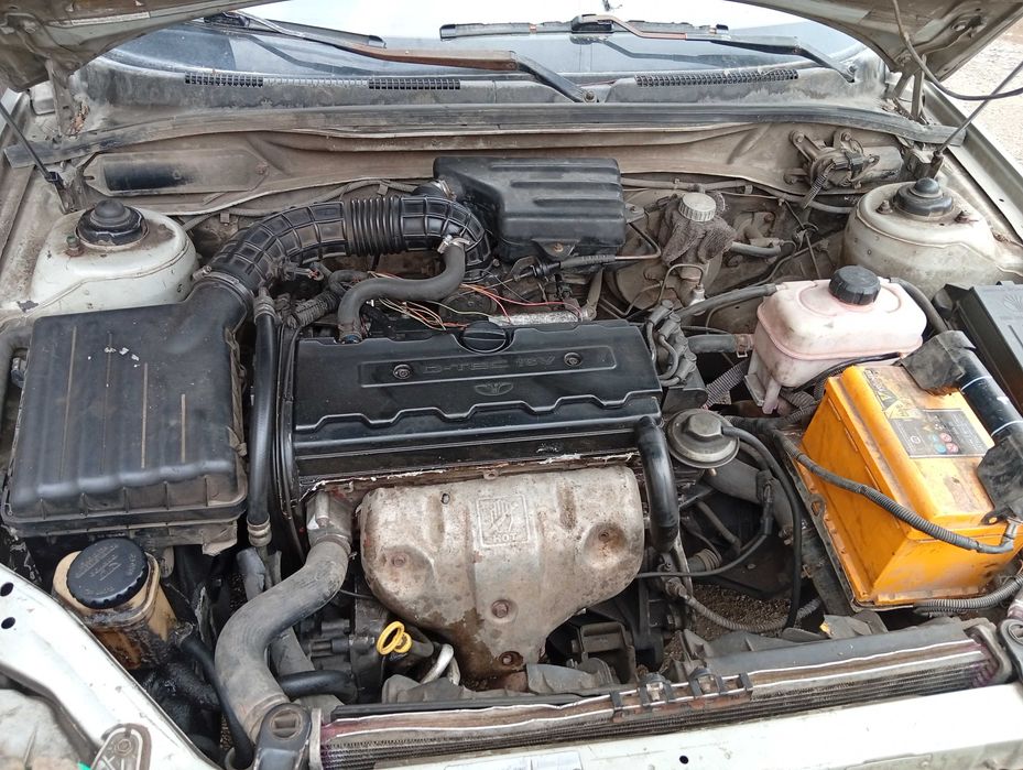 В разборе Daewoo Leganza 1997 C18SED