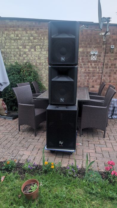 Boxe Electro- Voice EX-300 cu un subwoofer SB760