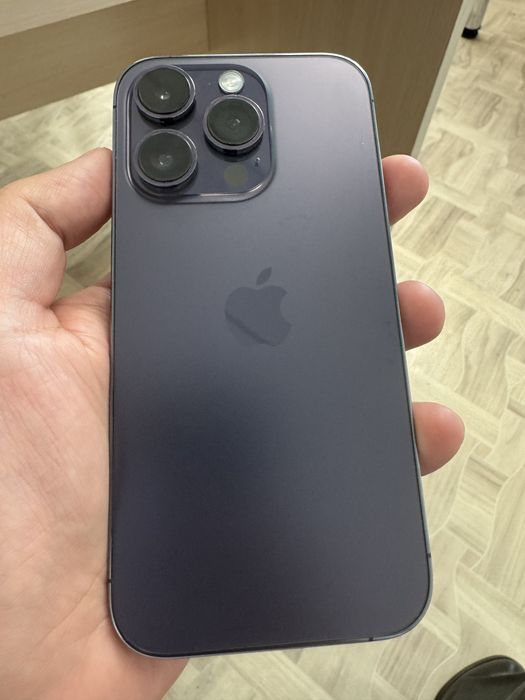 iPhone 14 Pro DEEP PURPLE
