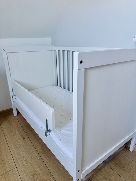 Ikea SUNDVIK бебешко дървено легло 60/120