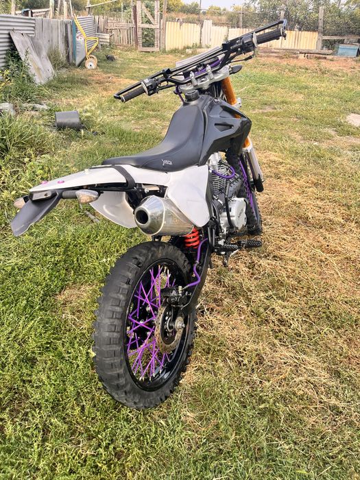 Эндуро 250кубов хорошое состояние