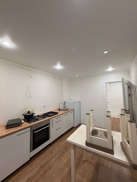 продам 2 комнатную квартиру