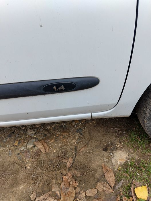 Рено клио 1,4 бензин