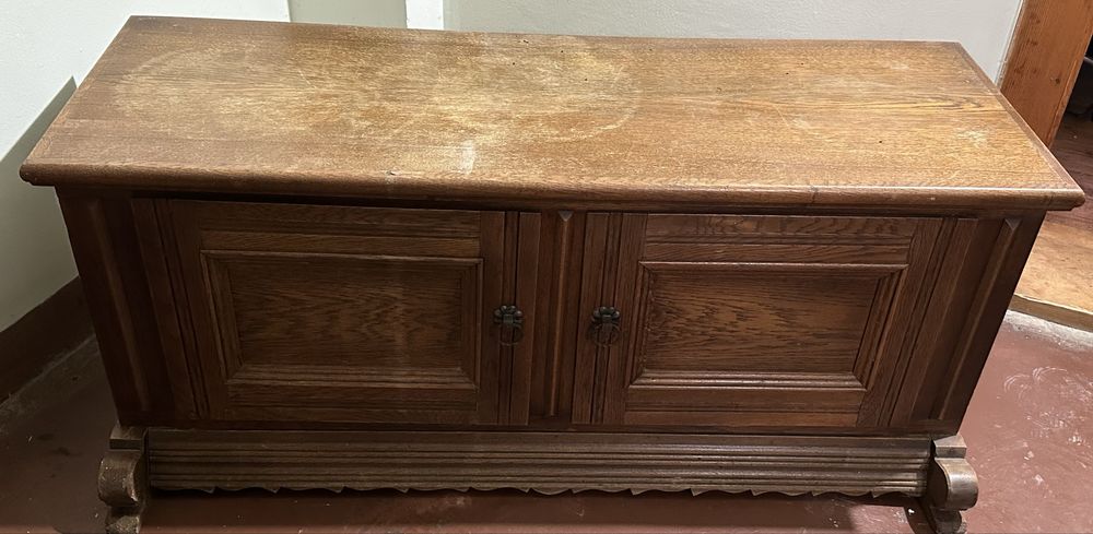 Dulapuri vintage de vanzare