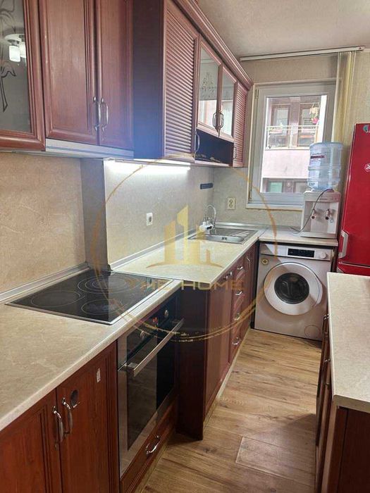 Дава се под наем Тристаен апартамент в Варна, Цветен квартал - 75 кв.м за 600 € - Снимка #2