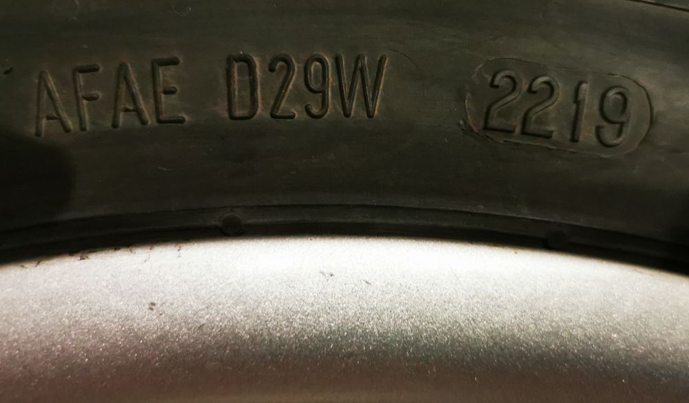 Зимни гуми с джанти 195/65/15 Continental с алуминиеви джанти 5×112