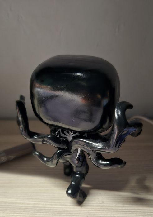 Продам фигурку фанко