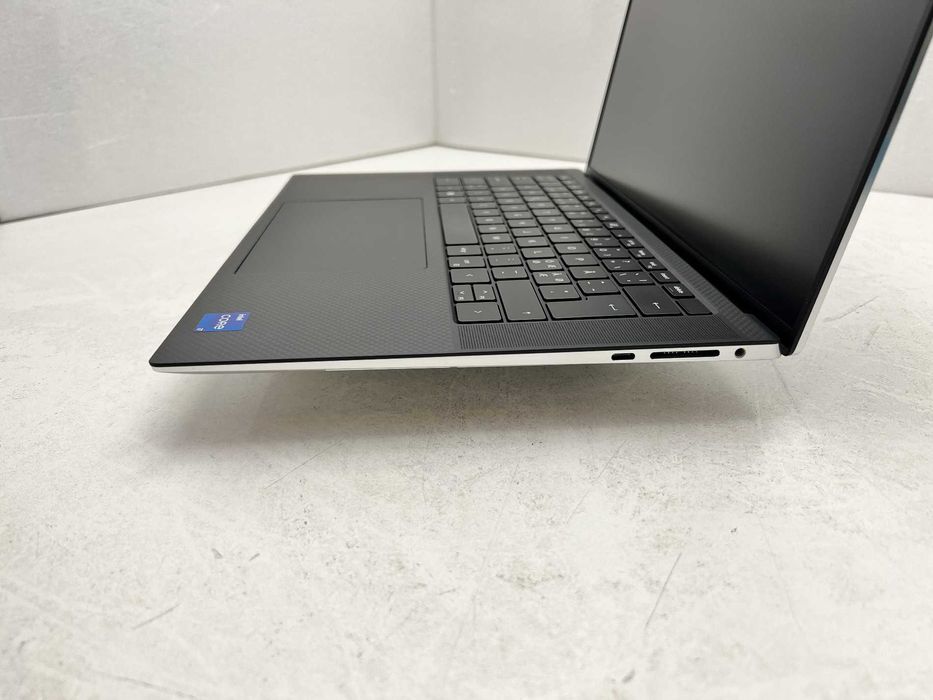 Dell XPS 15 9520 Като Нов 15.6" i7-12700H 16GB 510GB клас | Гаранция