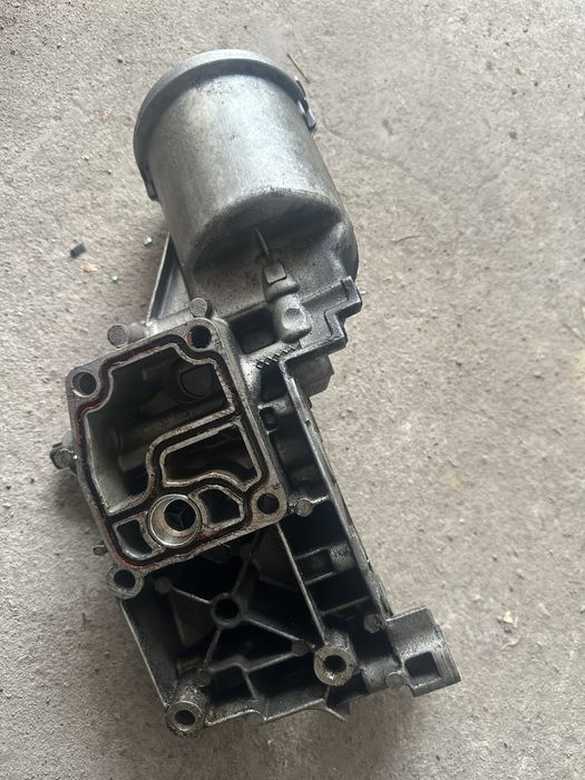 Масленный стакан на БМВ Е34 Е36 VANOS