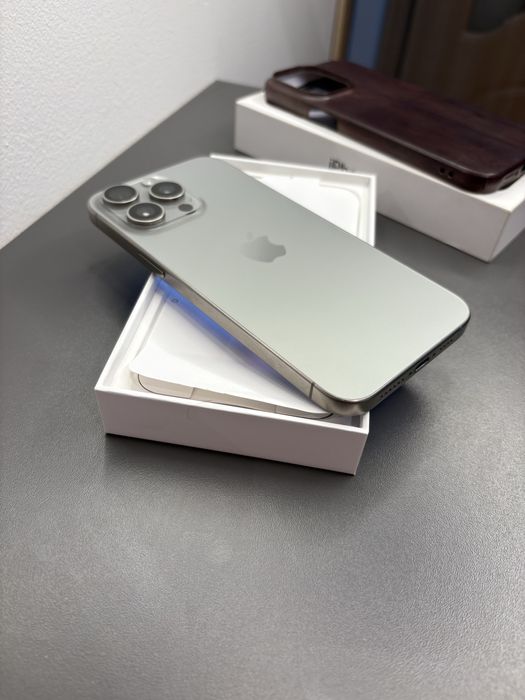 Iphone 15 pro max 256gb емкость90%