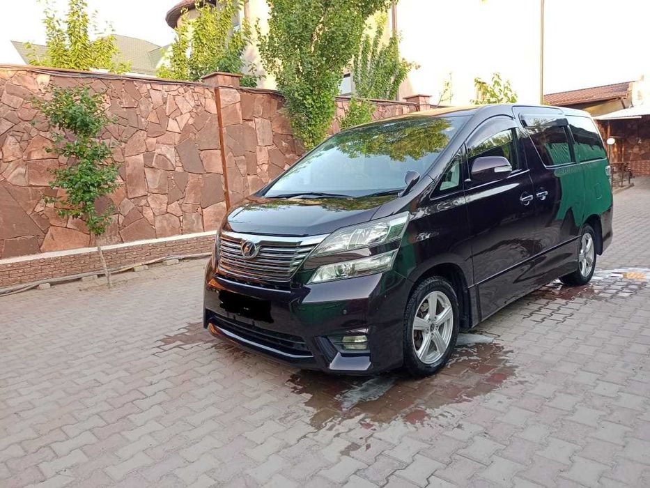 Продам автомобиль  Тойота Альфавд