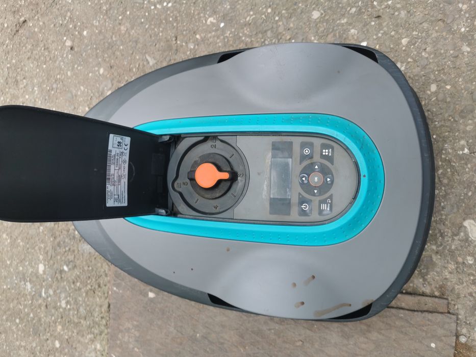 Robot tuns iarba Gardena Sileno City