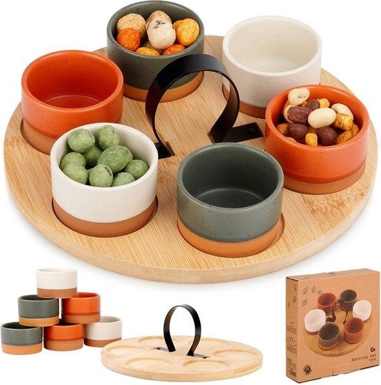 Красив сет за сервиране с шарени купички