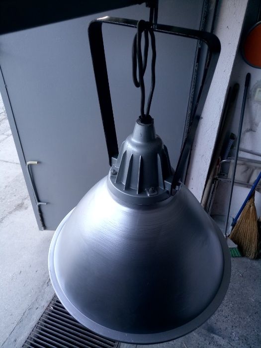 Ретро винтидж промишлено осветително тяло прожектор