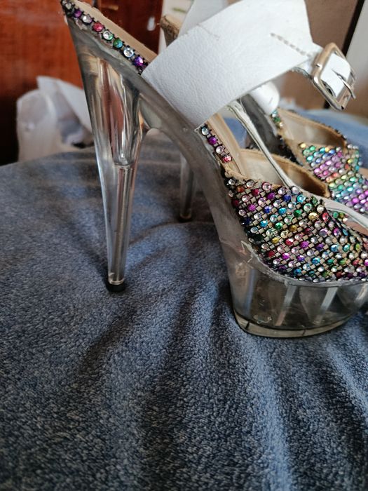 Стрипы танцевальная обувь