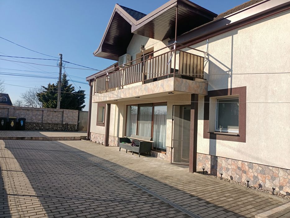 Casă de închiriat/ vanzare