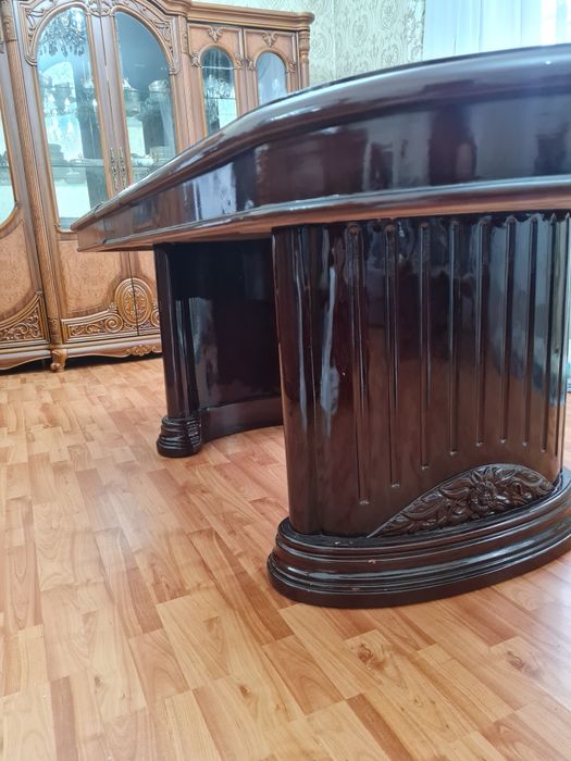 Продаю стол Малайзия