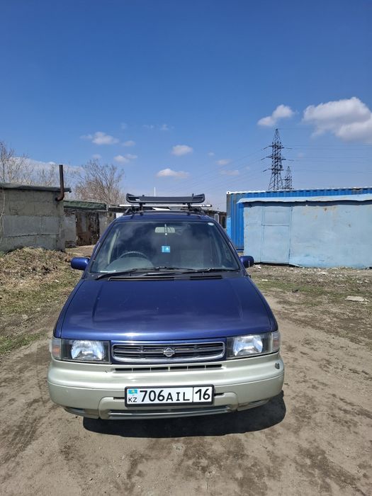 Продам Ниссан Прерия Джой