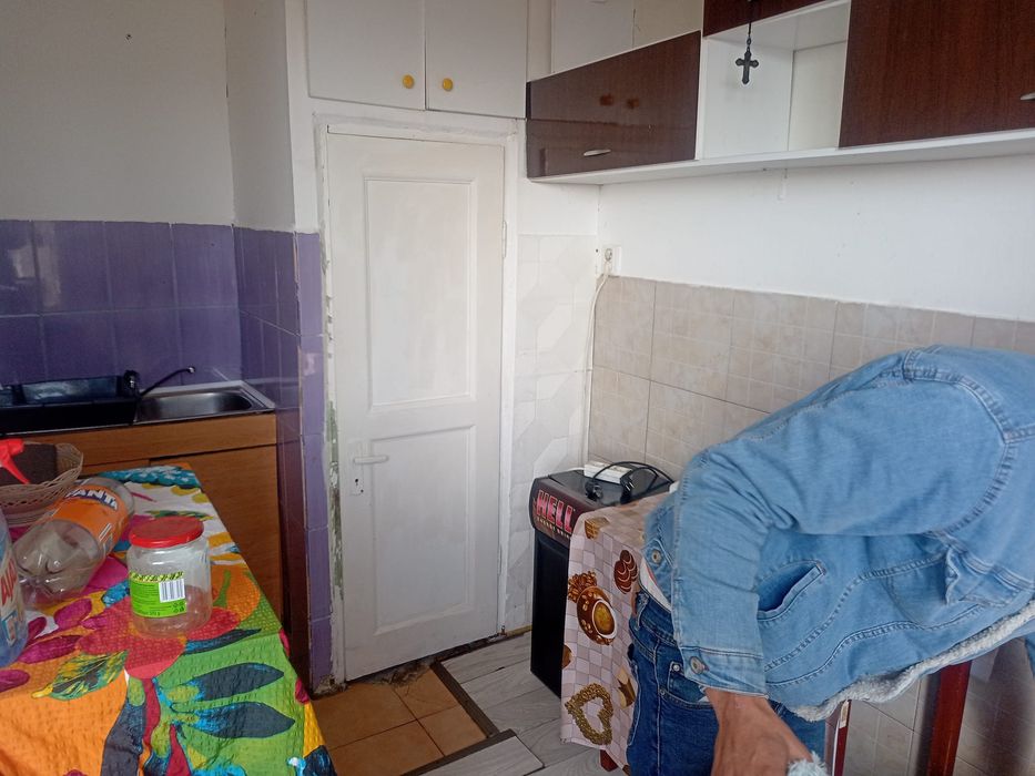 Închiriez garsonieră 850 lei
