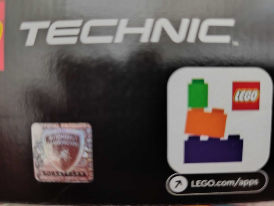 Продавам 2 броя конструктор "Лего Technic"