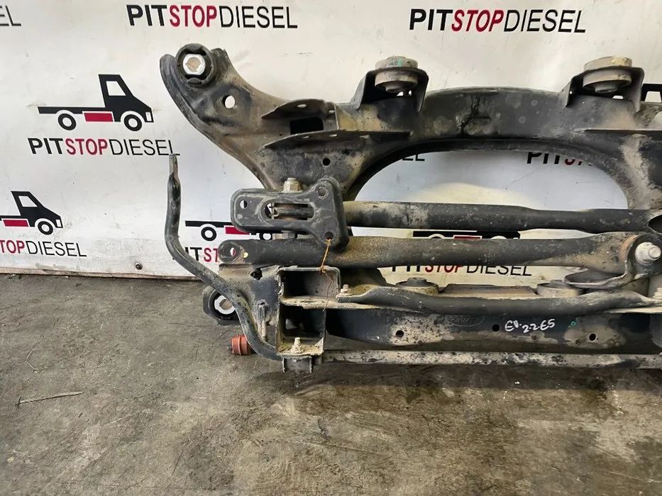 jug punte spate range rover evoque 2.2 2011 2012 2013 2014 2015 2016 2017 2018