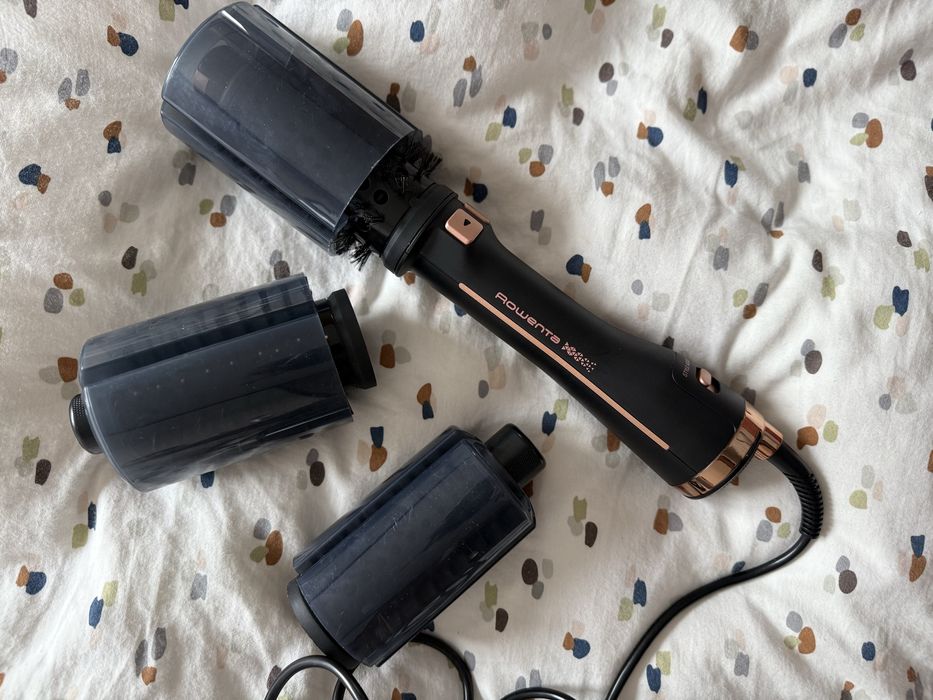 Perie rotativa neagra Rowenta